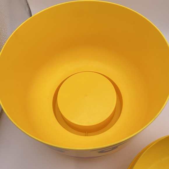 LEGO Large Storage Case Head‎ Yellow Iconic Lipstick Smile Girl Mini Figure - Picture 5 of 9